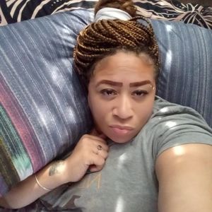 Meet your Posher, Alicia